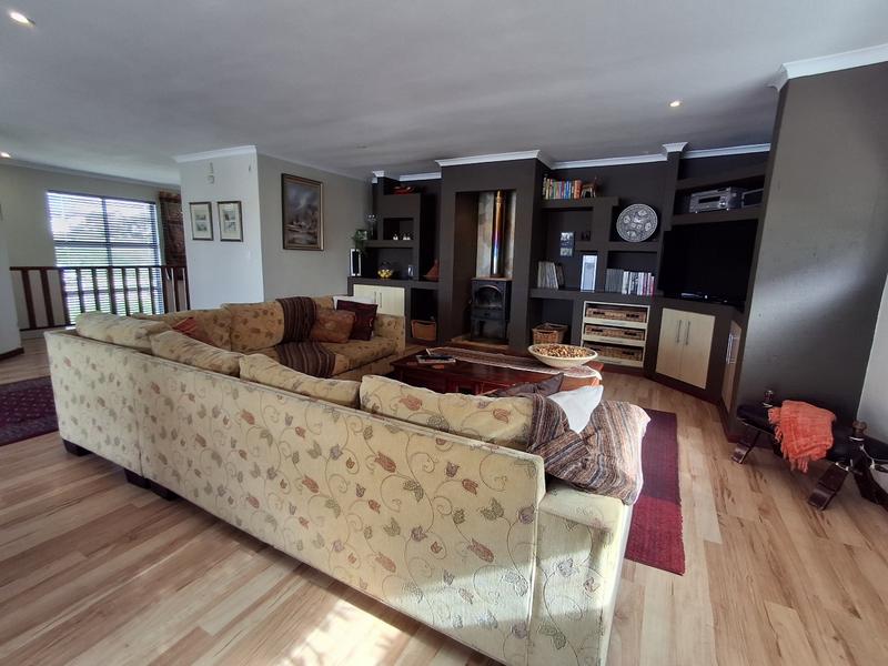 3 Bedroom Property for Sale in Hannasbaai Western Cape